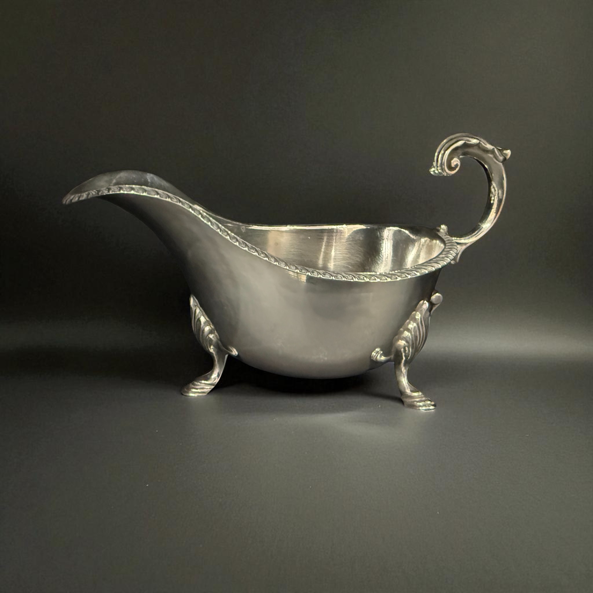 Silver sauceboat, Sheffield 1928 by Lee & Wigful