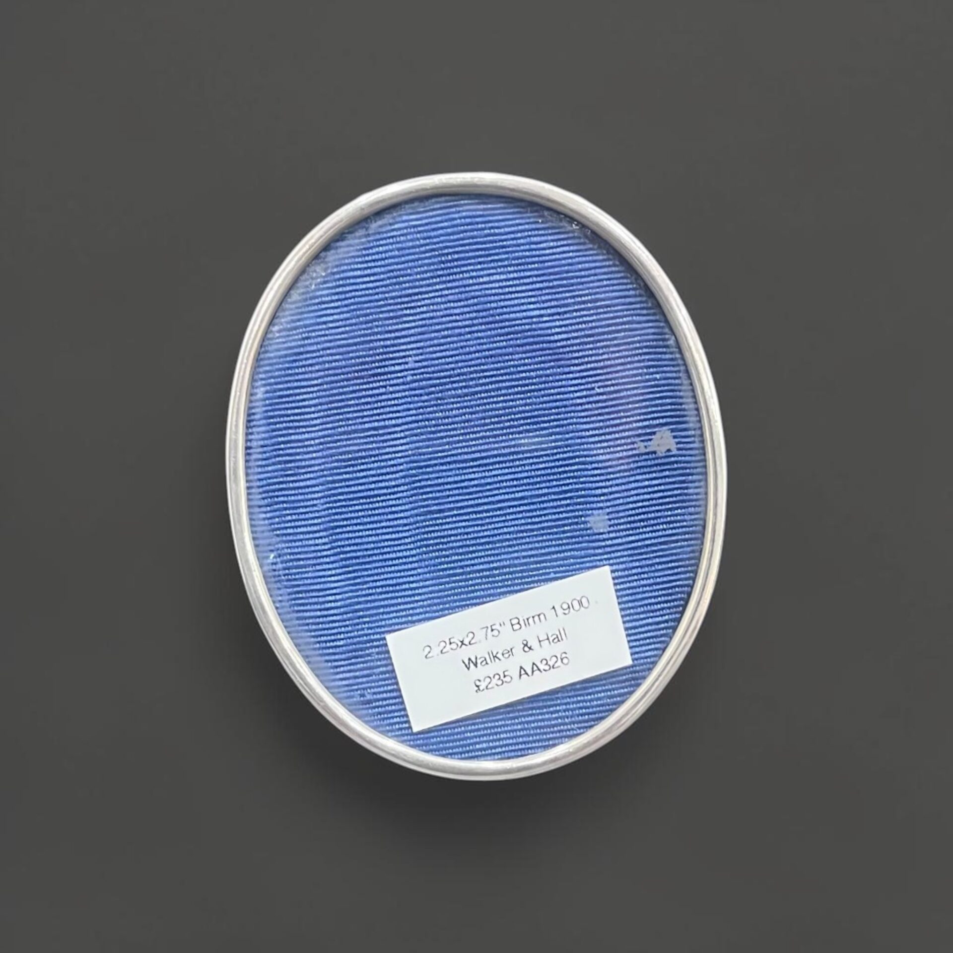 2.25x2.75" oval silver frame, Birmingham 1900 by Walker and Hall