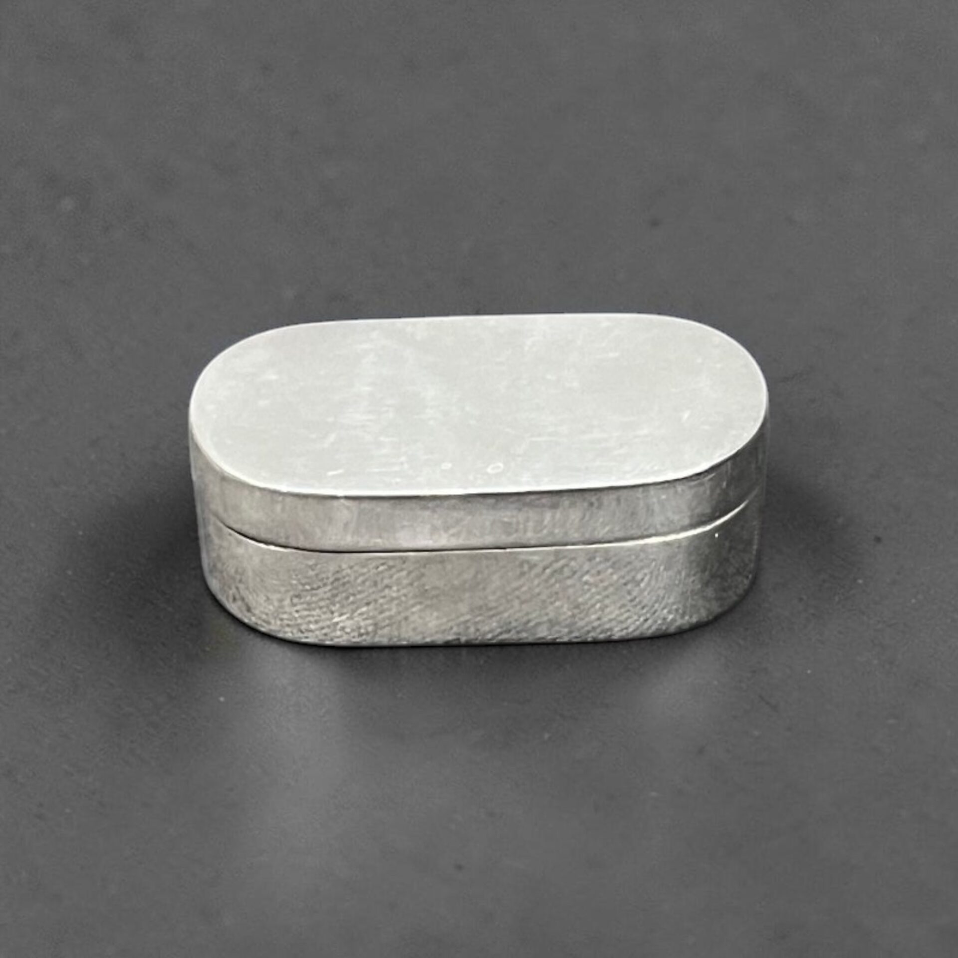 Oval silver pill box, Birmingham 1798 by Ford & Slater