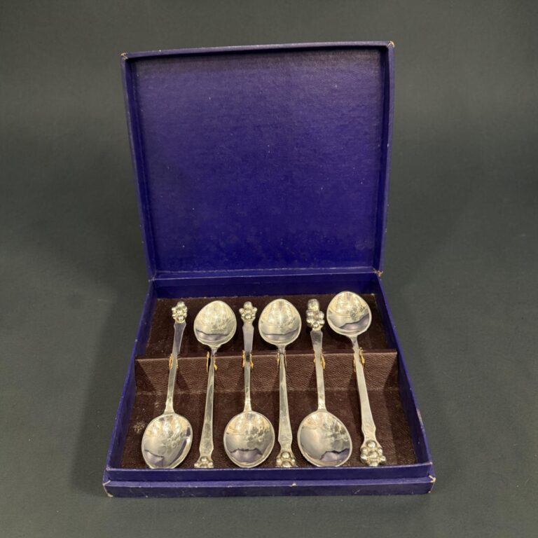 Silver teaspoons, Chester 1957 by William Henry Creswick